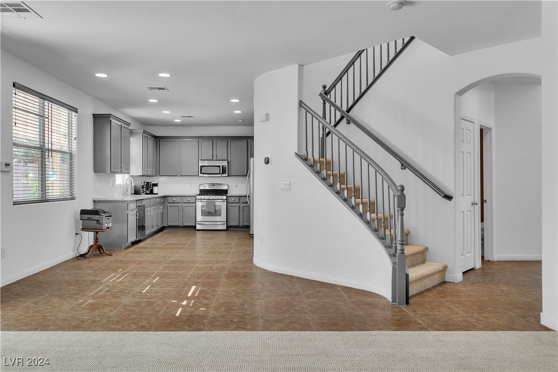 6338 Dollar Court