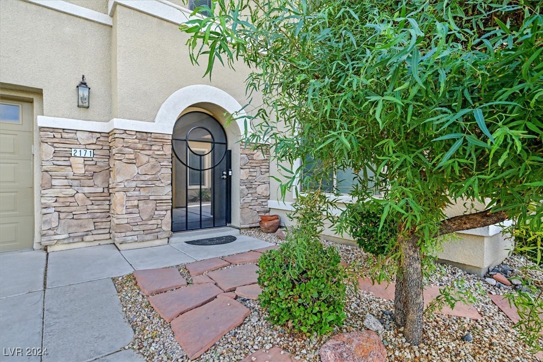 2171 Pont National Drive