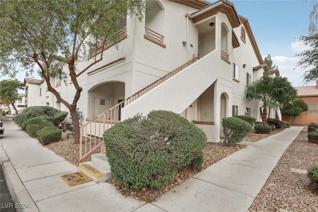 5650 East Sahara Avenue 2028