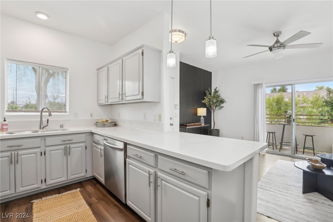 5650 East Sahara Avenue 2028