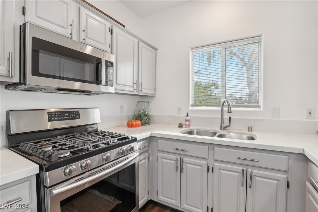 5650 East Sahara Avenue 2028