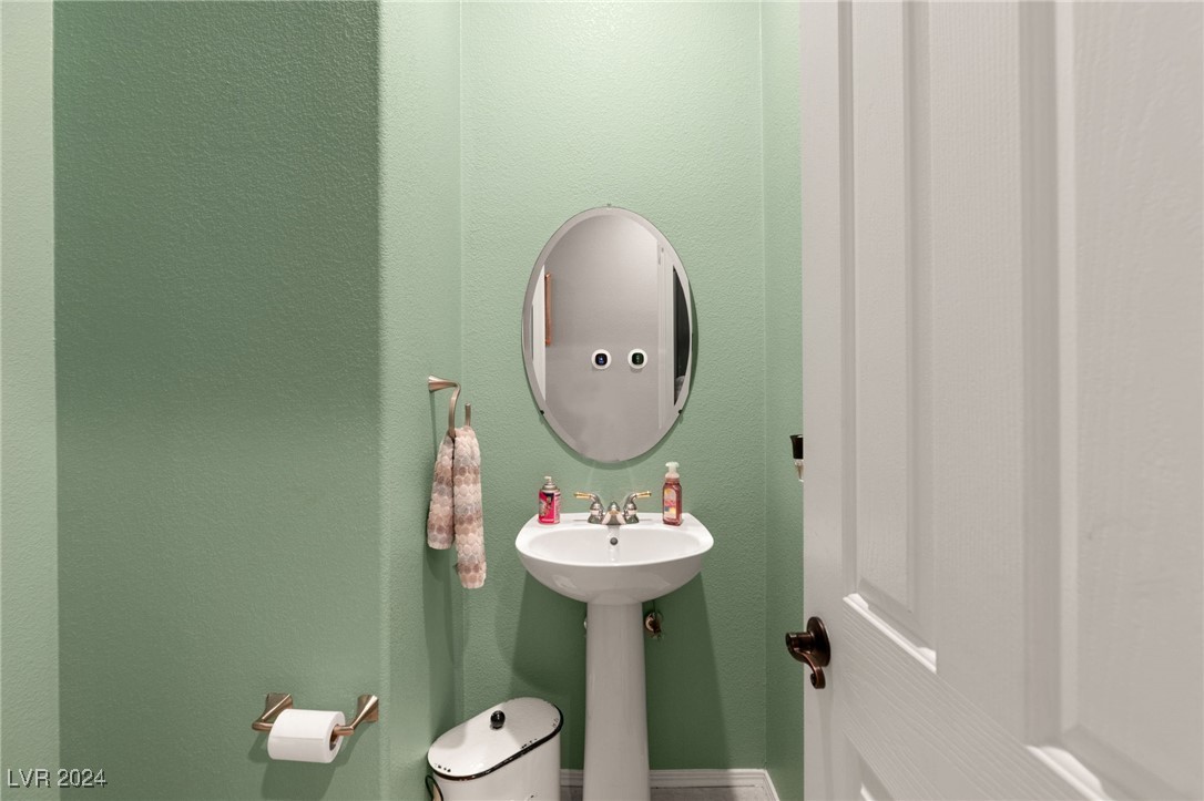 6208 Foxcroft Avenue