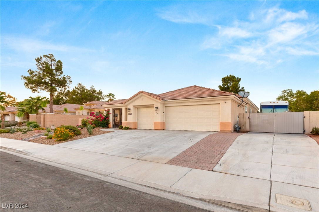 6208 Foxcroft Avenue