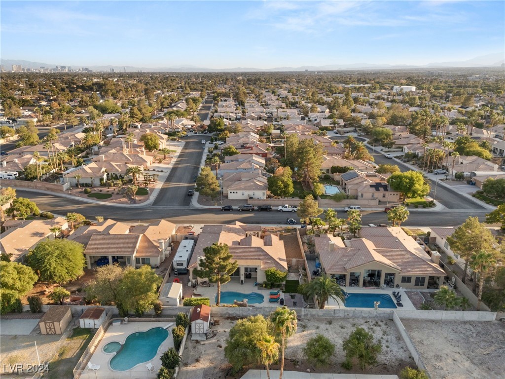 6208 Foxcroft Avenue