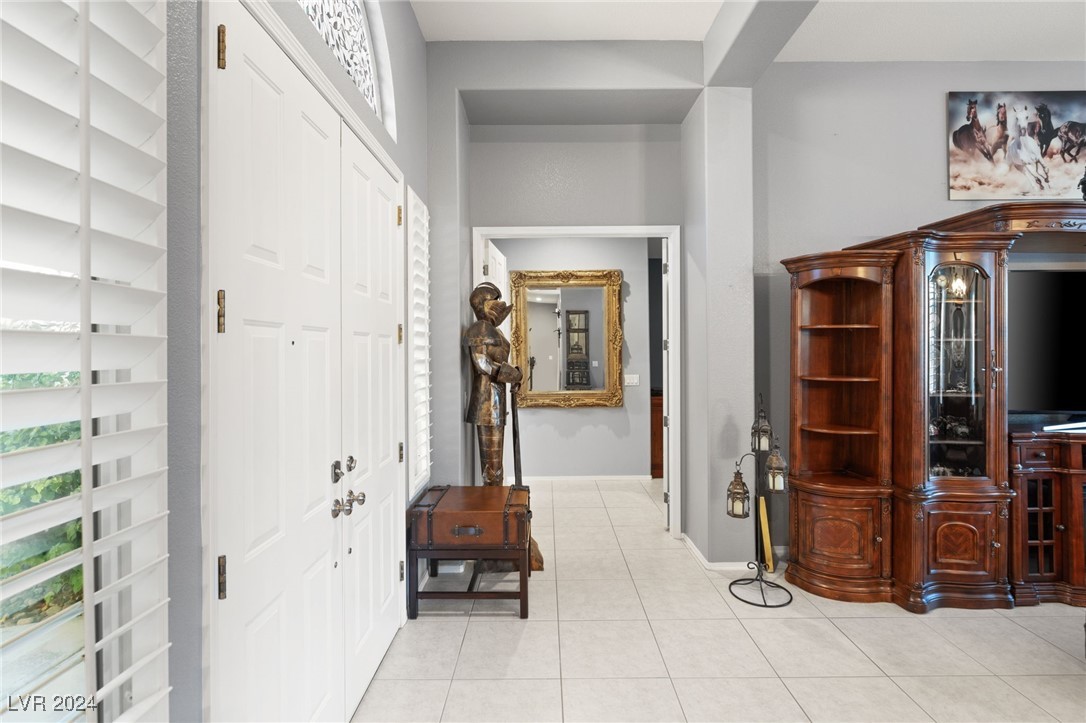 6208 Foxcroft Avenue