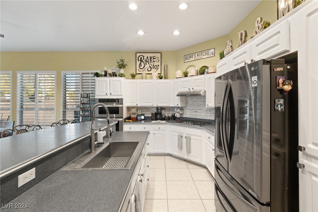 6208 Foxcroft Avenue