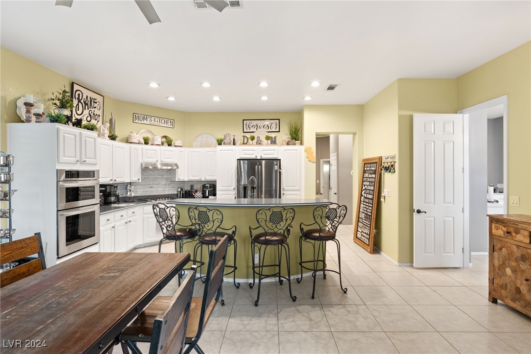 6208 Foxcroft Avenue