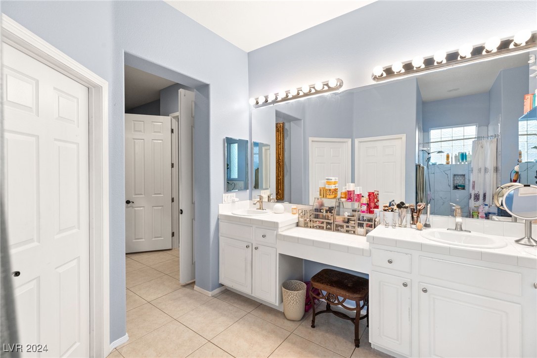 6208 Foxcroft Avenue