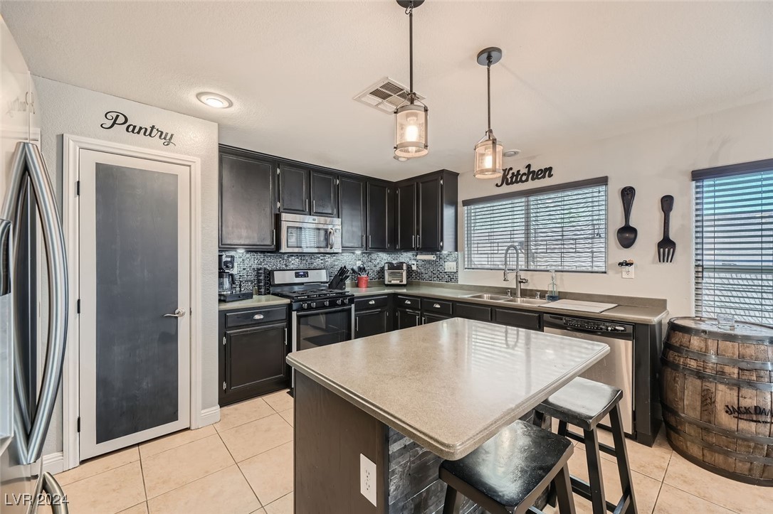 11931 Jersey Lilly Street