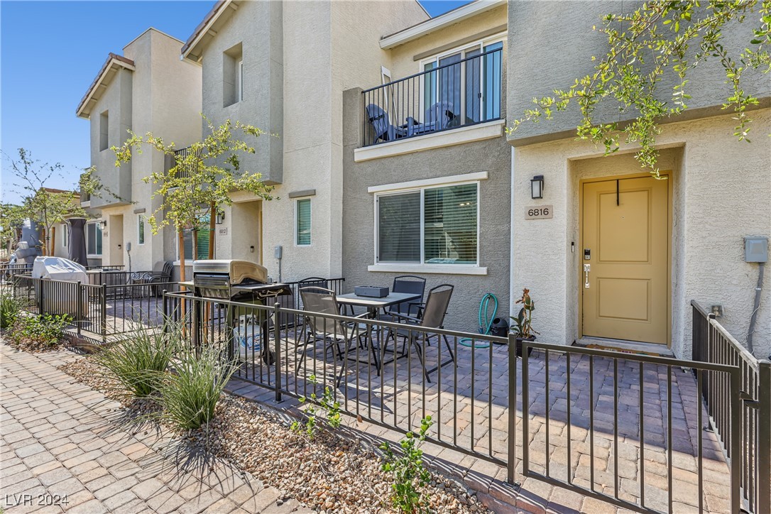 6816 Alpine White Court