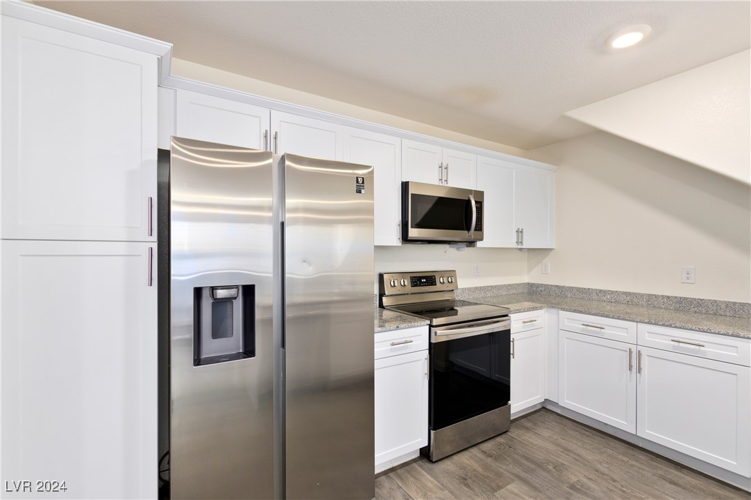 6816 Alpine White Court