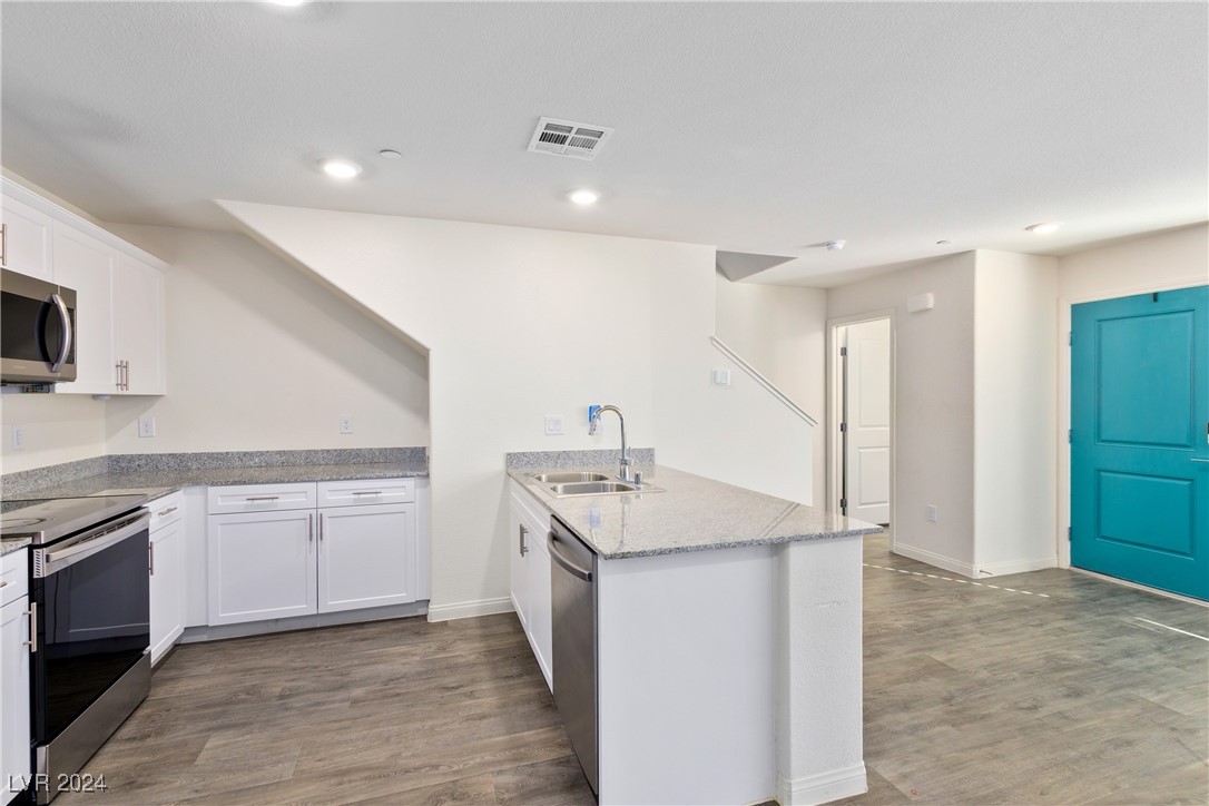 6816 Alpine White Court