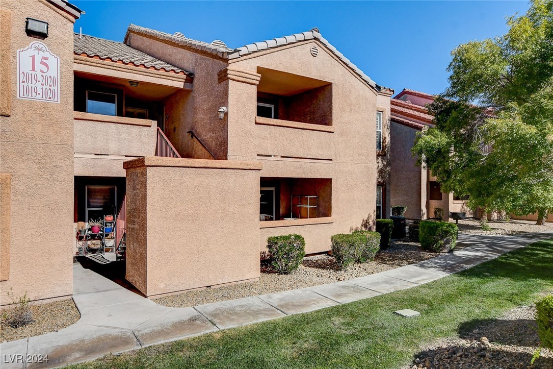 1150 North Buffalo Drive 2020