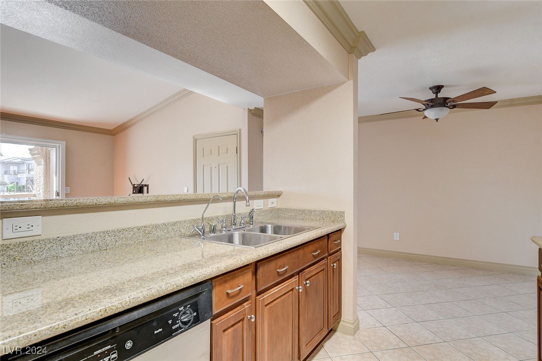 1150 North Buffalo Drive 2020