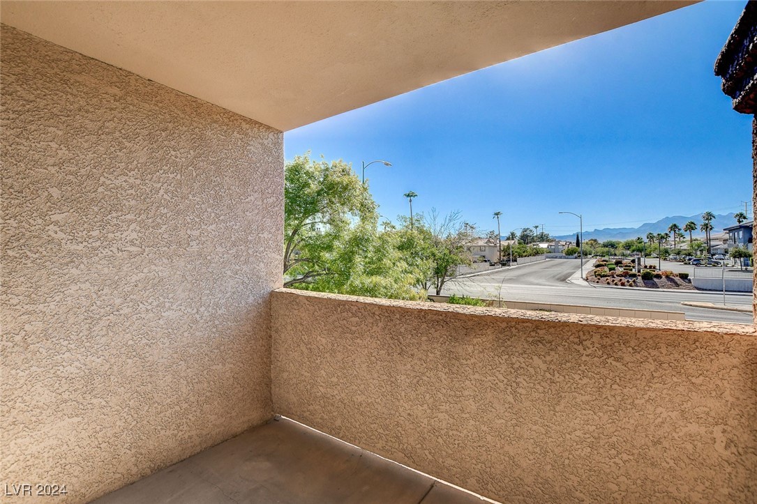 1150 North Buffalo Drive 2020