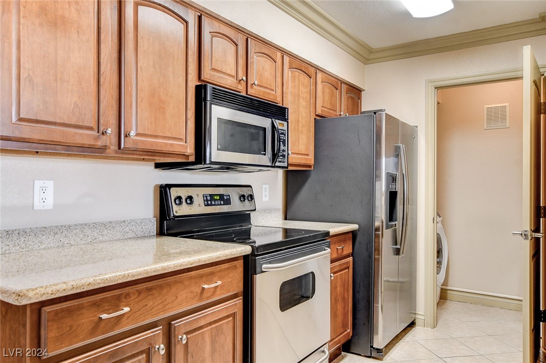 1150 North Buffalo Drive 2020