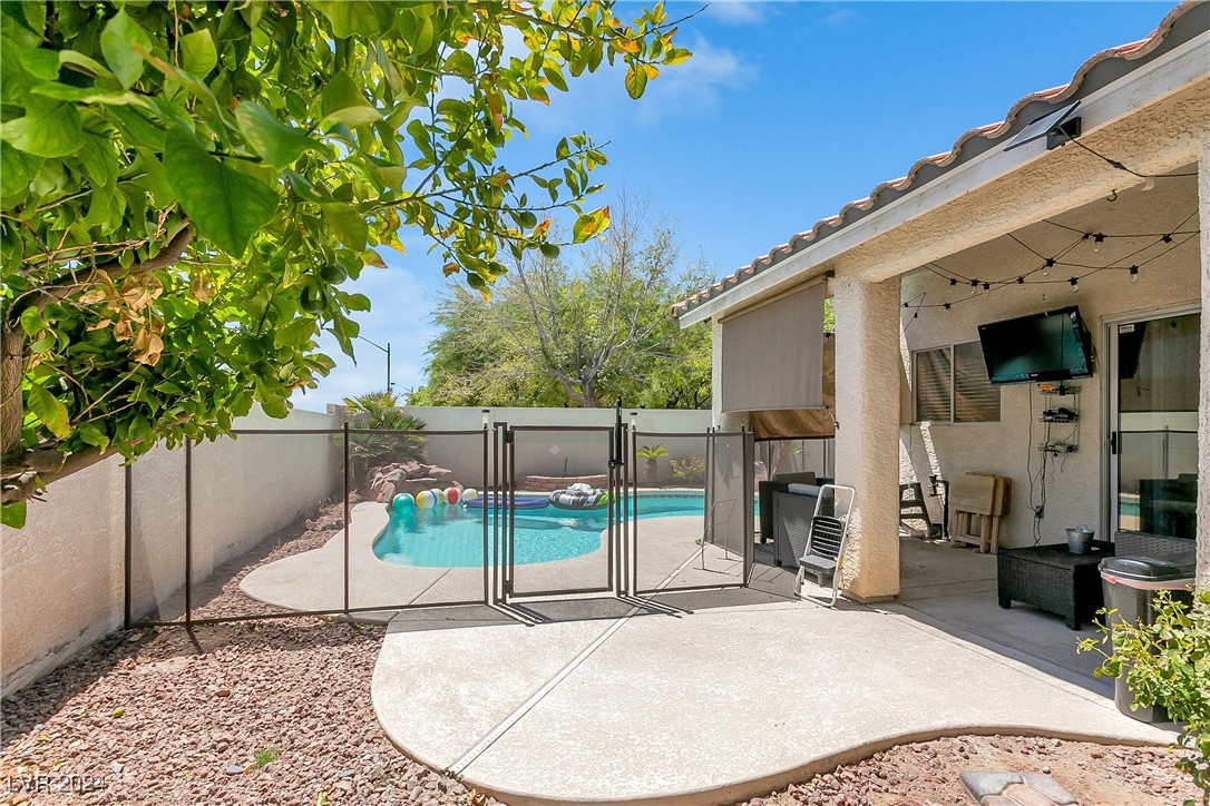 8001 Hesperides Avenue