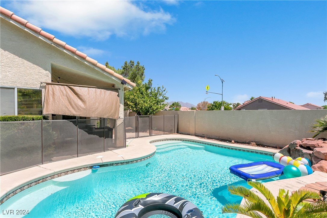 8001 Hesperides Avenue