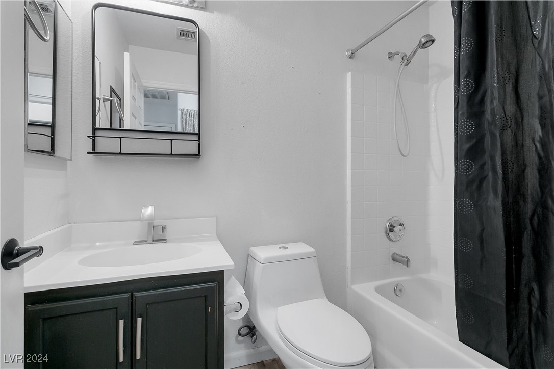 8001 Hesperides Avenue