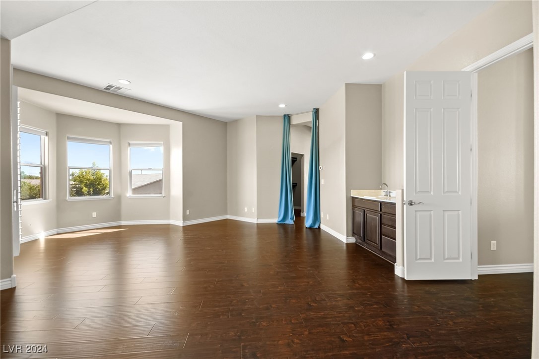 7412 Cardigan Bay Street