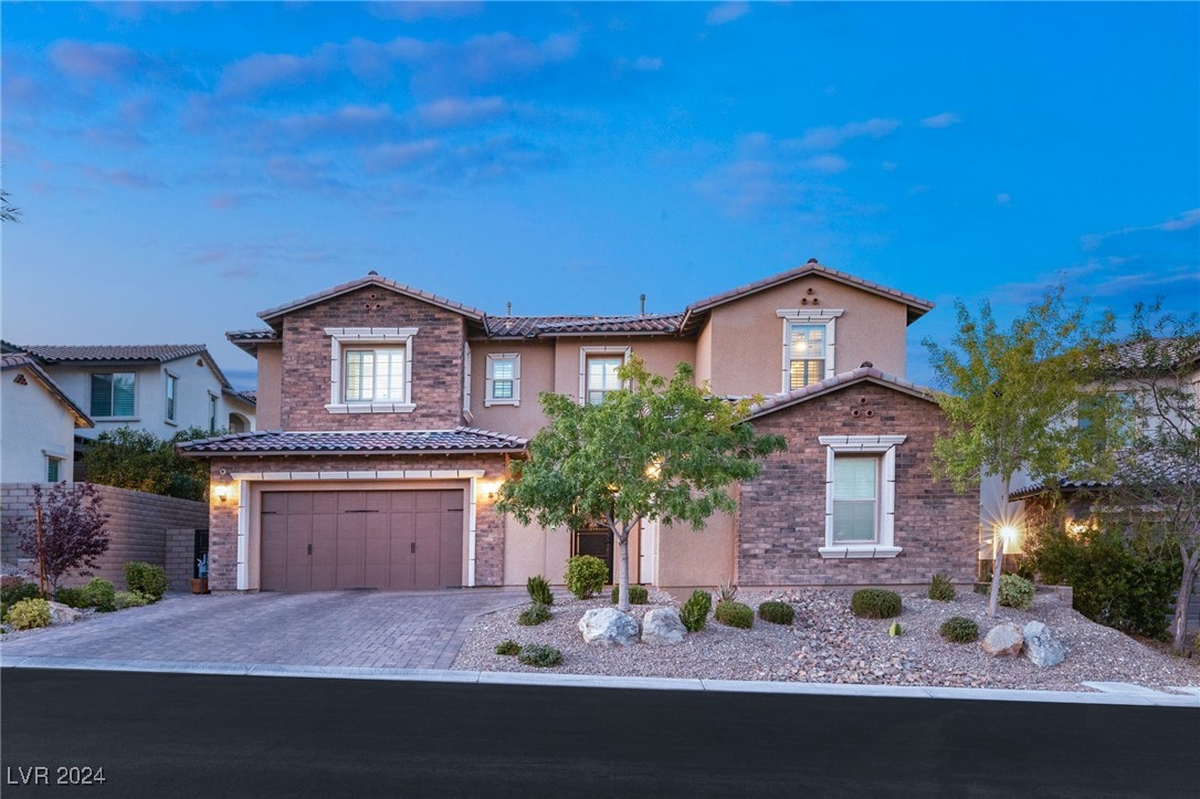 12020 Tramonto Avenue