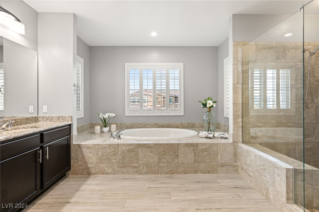 12020 Tramonto Avenue