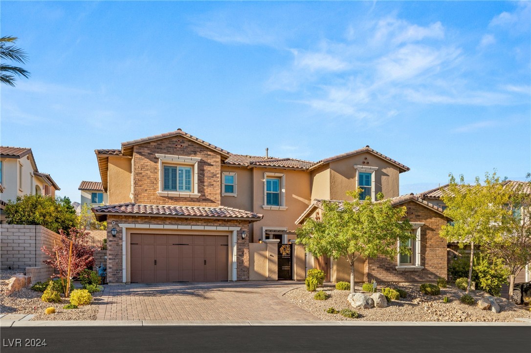 12020 Tramonto Avenue