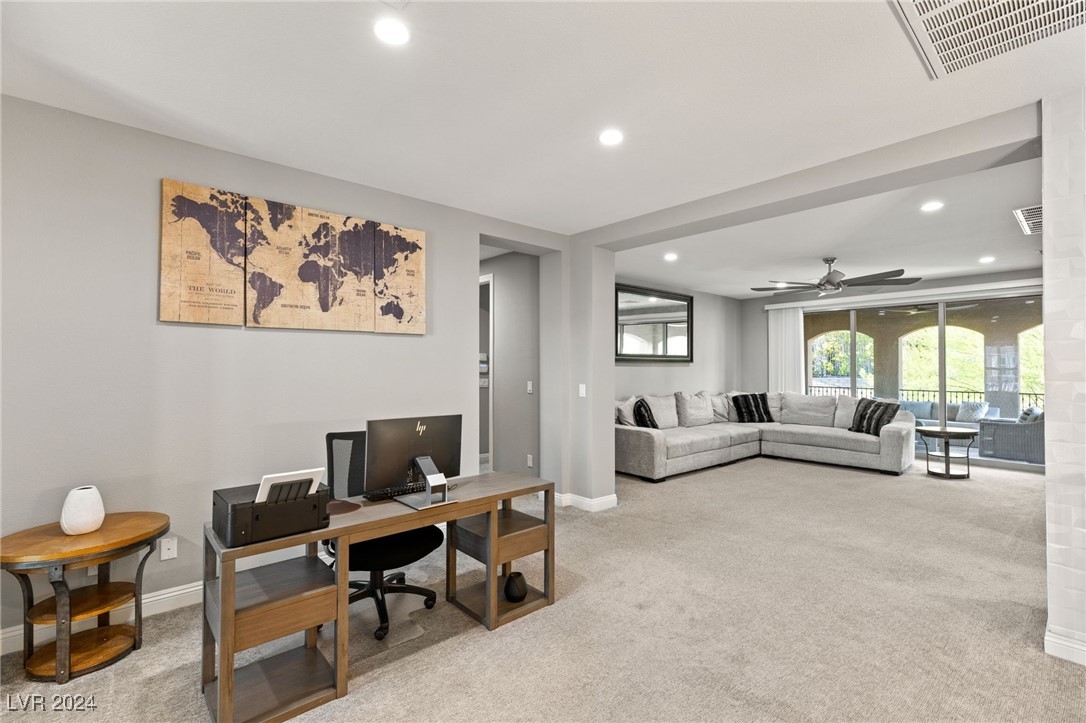 12020 Tramonto Avenue