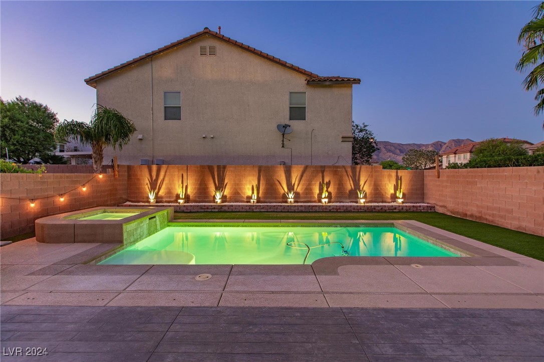 5012 Lone Wolf Avenue