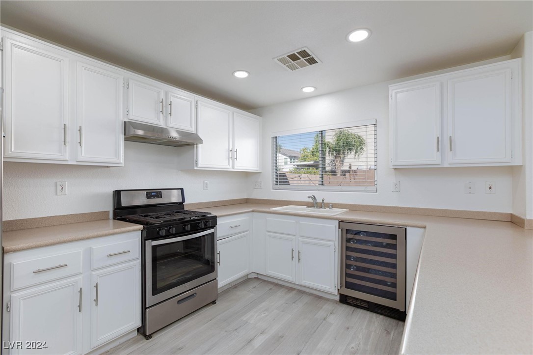 5012 Lone Wolf Avenue