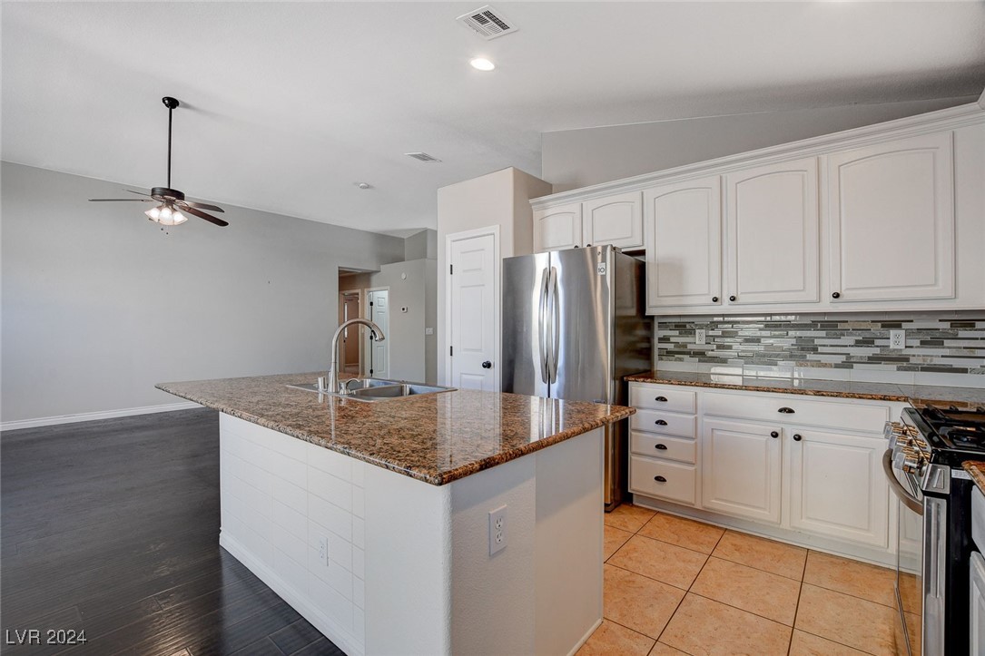 1120 Nevada Blaze Avenue