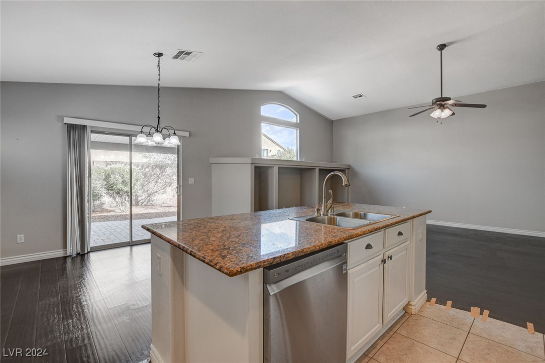 1120 Nevada Blaze Avenue