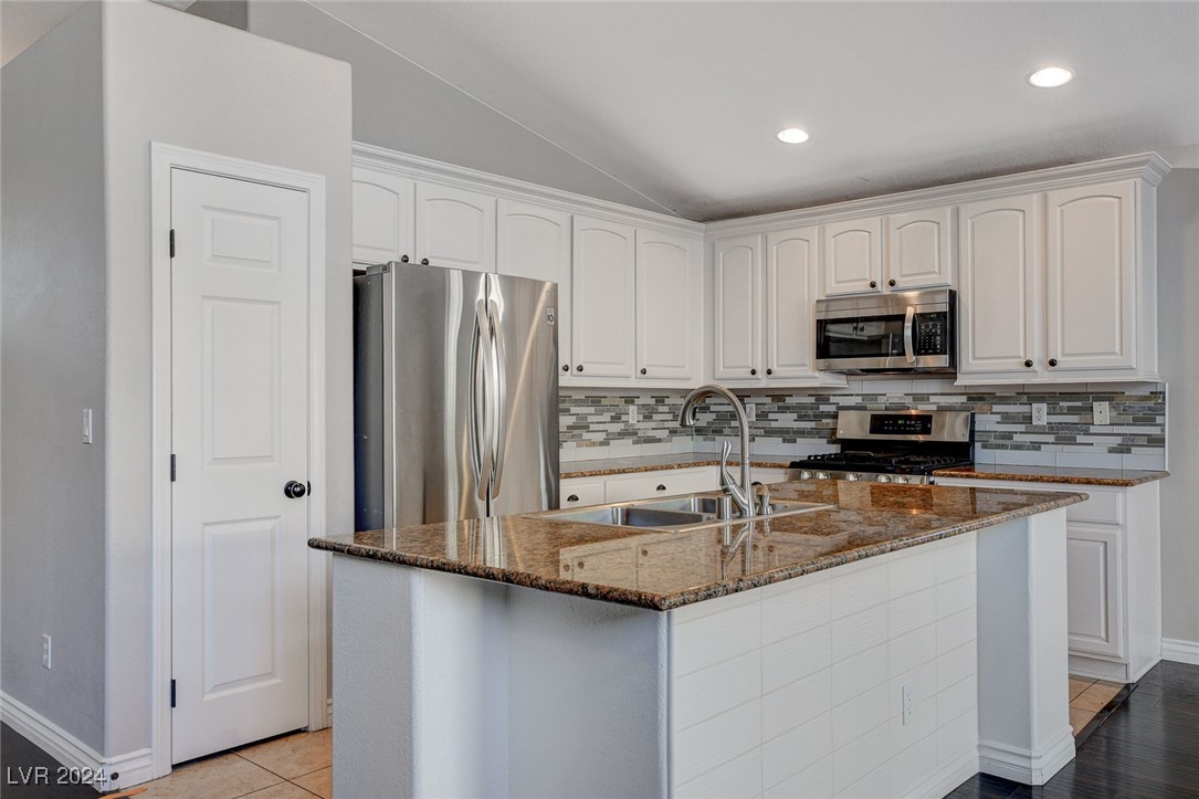 1120 Nevada Blaze Avenue