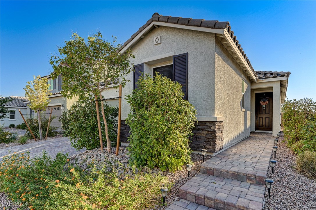 9542 Barnsley Point St