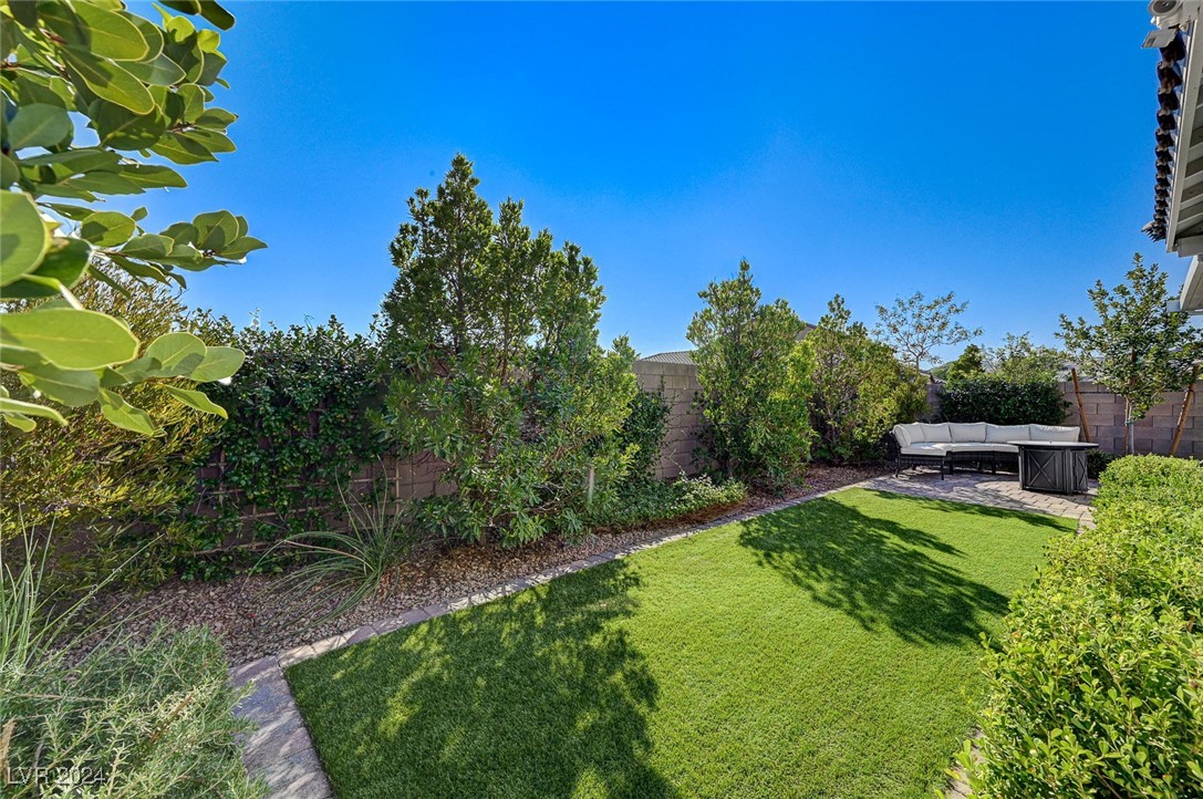 9542 Barnsley Point St