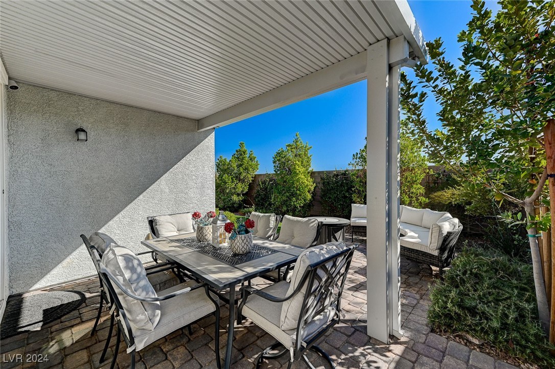 9542 Barnsley Point St