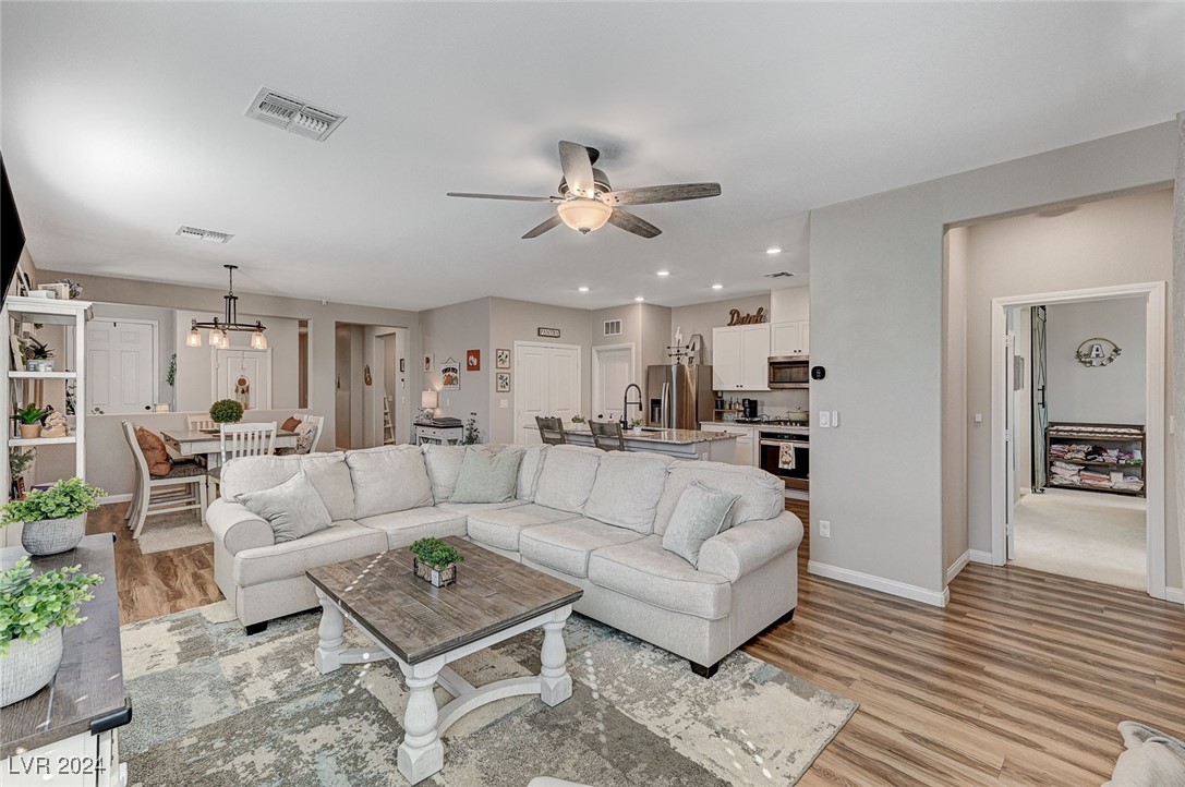 9542 Barnsley Point St