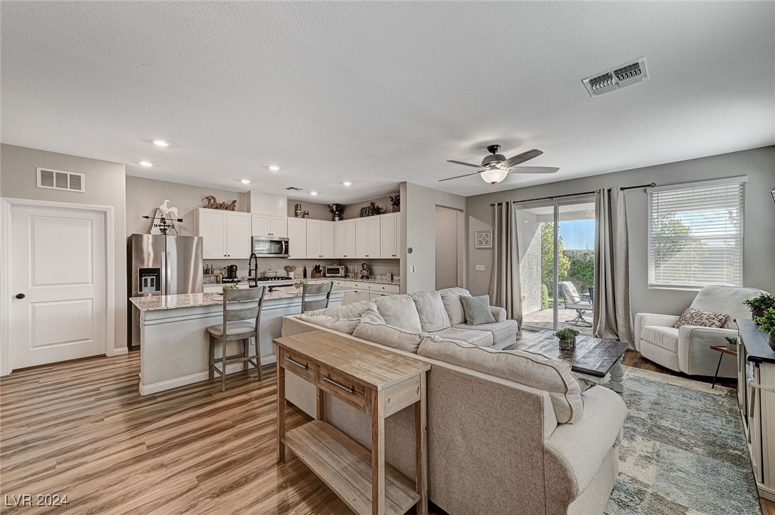 9542 Barnsley Point St