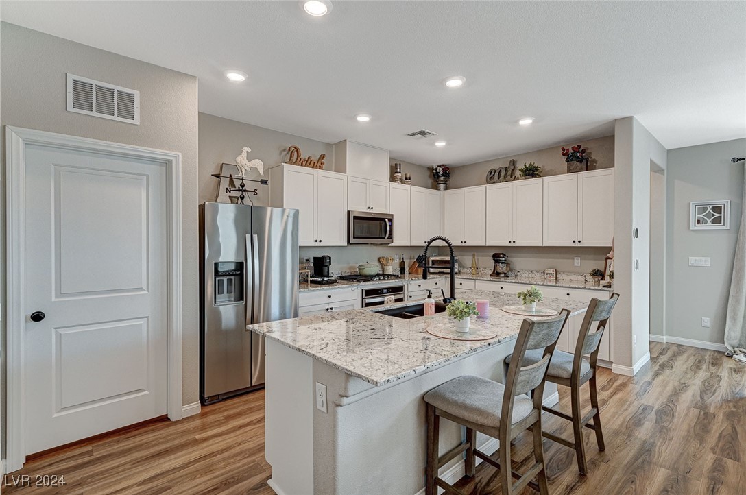 9542 Barnsley Point St