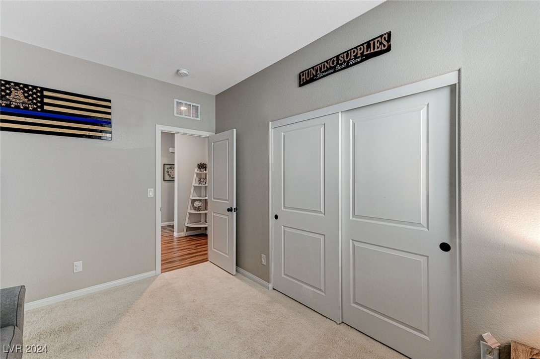 9542 Barnsley Point St