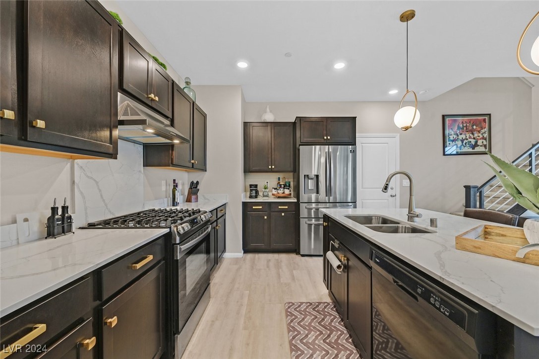 1120 Frye Mesa Avenue