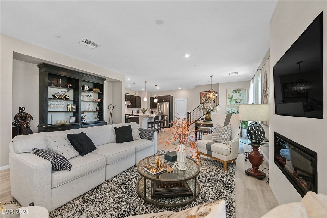 1120 Frye Mesa Avenue