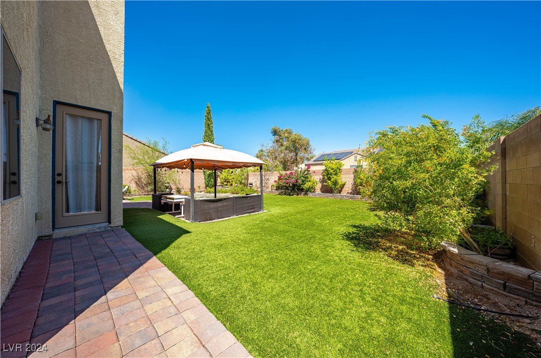 8108 Hopscotch Street