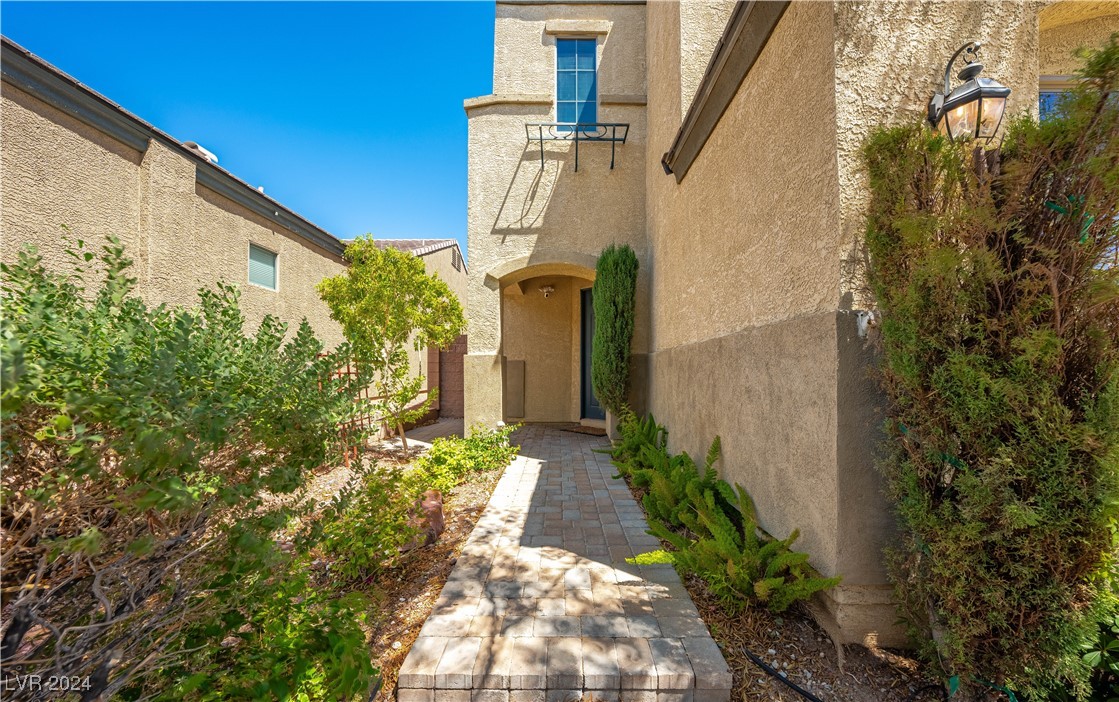 8108 Hopscotch Street