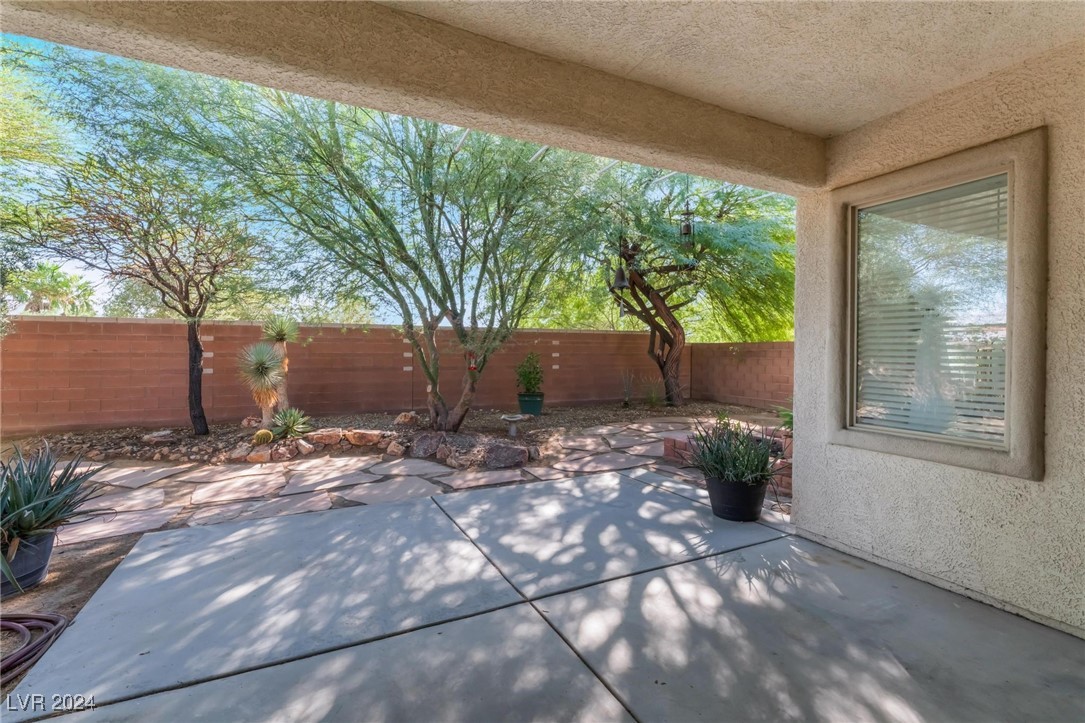 6904 Forest Gate Street