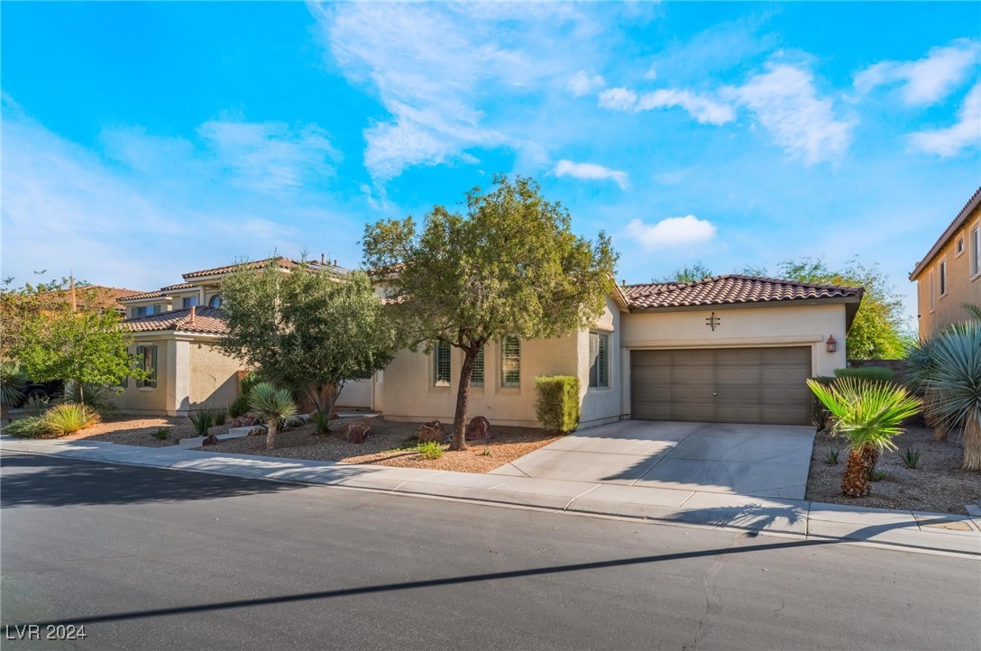 6904 Forest Gate Street