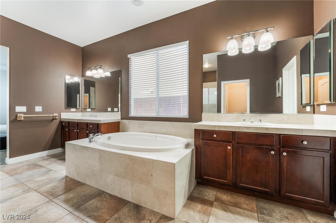 6904 Forest Gate Street