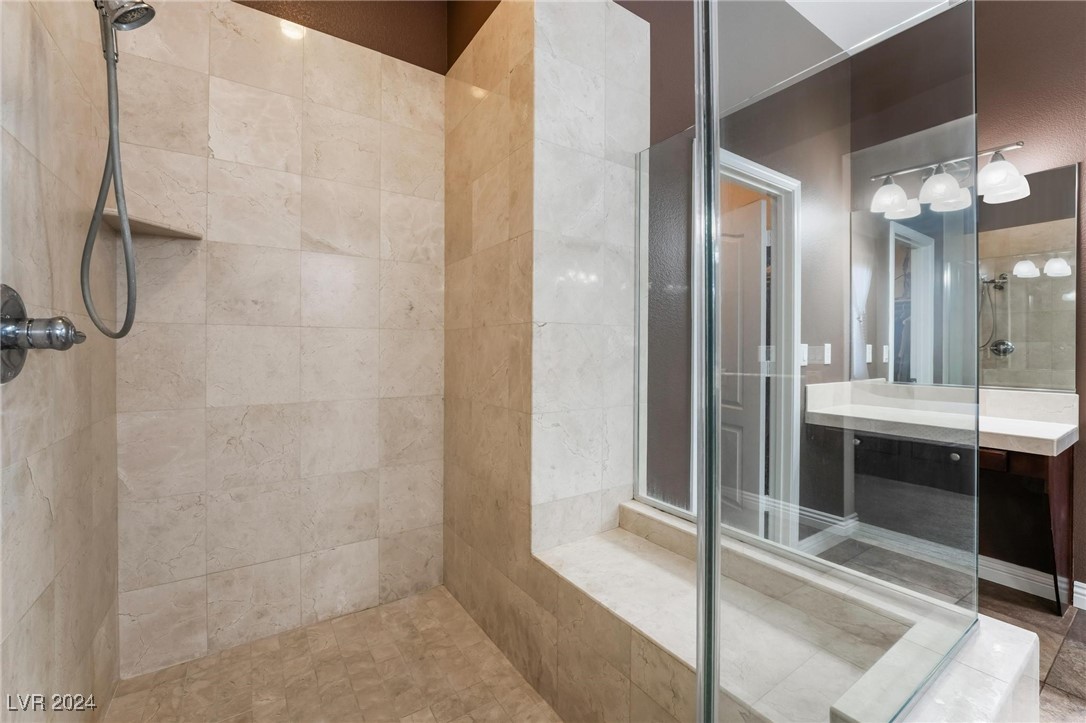 6904 Forest Gate Street