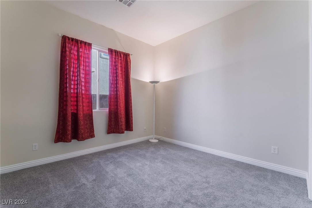 6904 Forest Gate Street