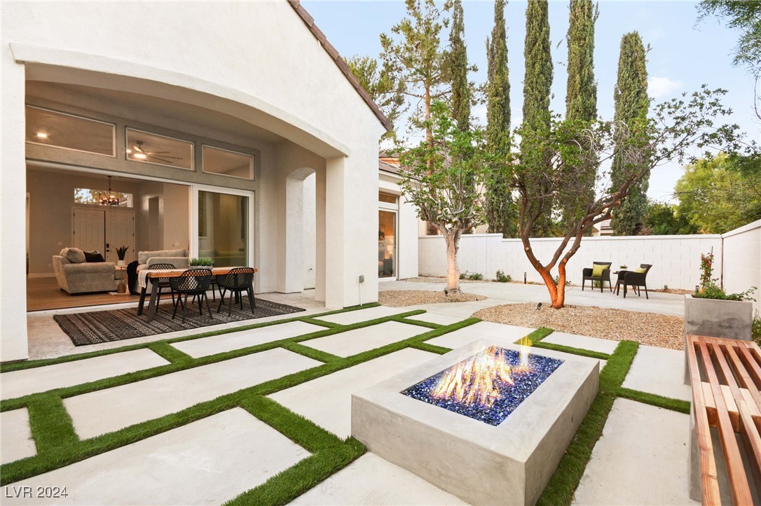 904 Sir James Bridge Way